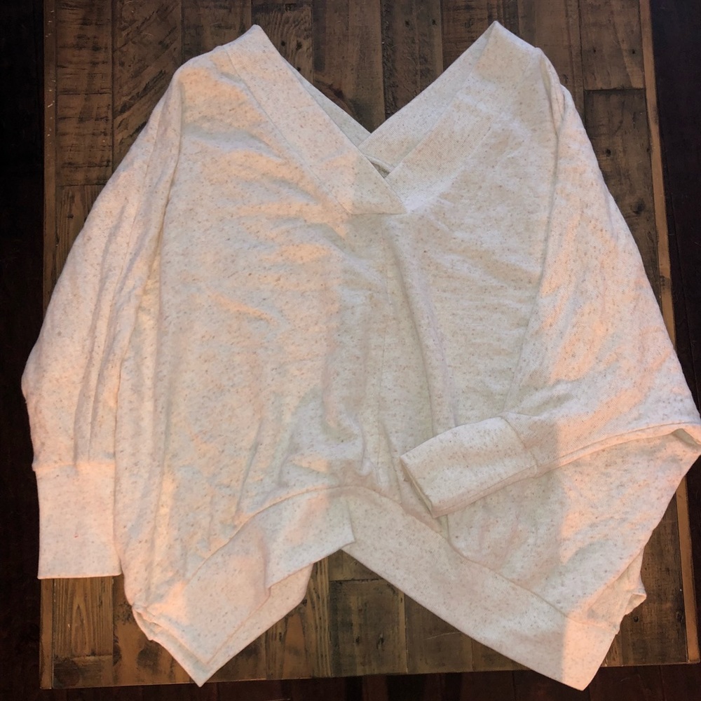 NWOT Lou and Grey oversized sweater